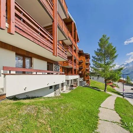 Appartement 4/5 Pers Avec Parking, Au Pied Des Pistes De La Rosiere - Fr-1-398-658 Montvalezan