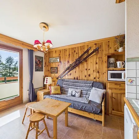 4/5 Pers Avec Parking, Au Pied Des Pistes De La Rosiere - Fr-1-398-658 Appartement *